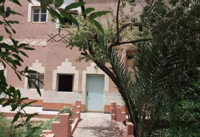 Aamiaismajoitus (B&B) Maison D Hotes Au Jardin De Tamnougalt