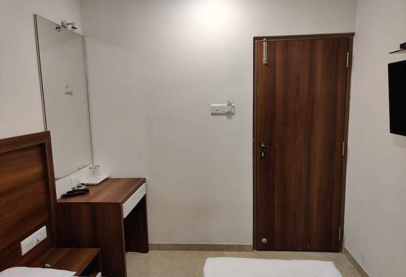 호텔 Atharva Residency