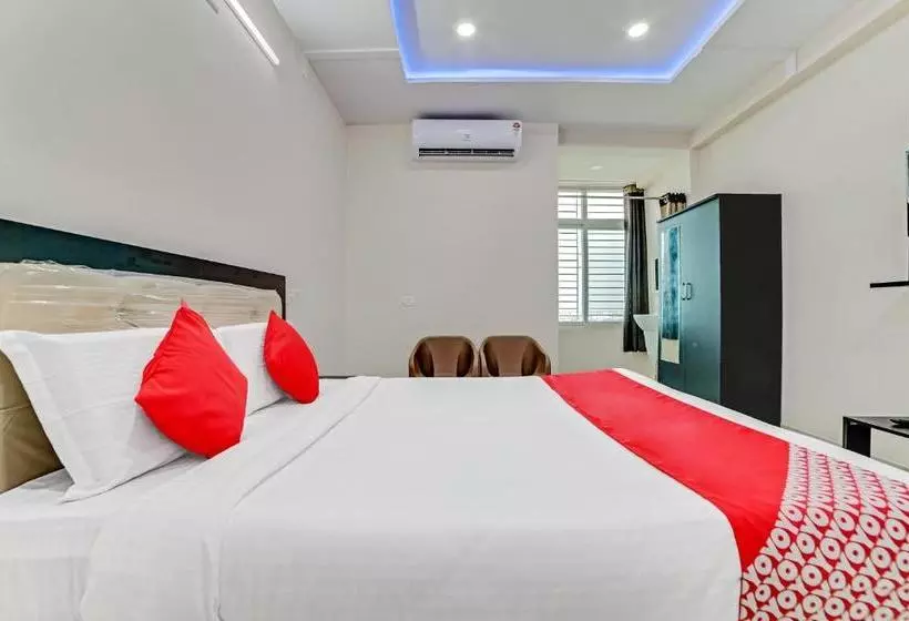 Hotelli Flagship 60526 5 Star Grand
