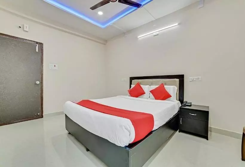 Hotelli Flagship 60526 5 Star Grand