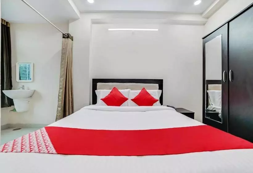 Hotelli Flagship 60526 5 Star Grand