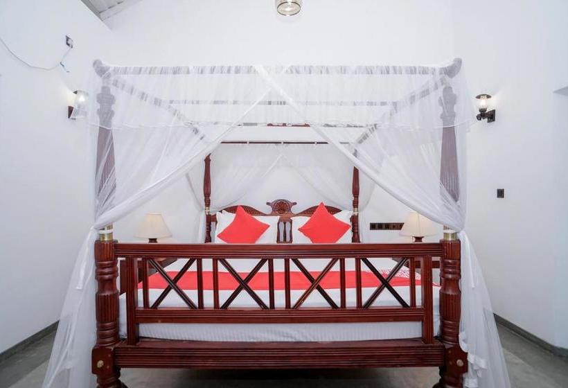 צימר Pinipahana Walauwa Resort & Villa