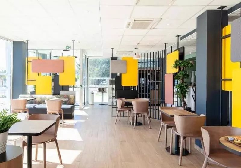 B&b Hotel Massy Gare Tgv