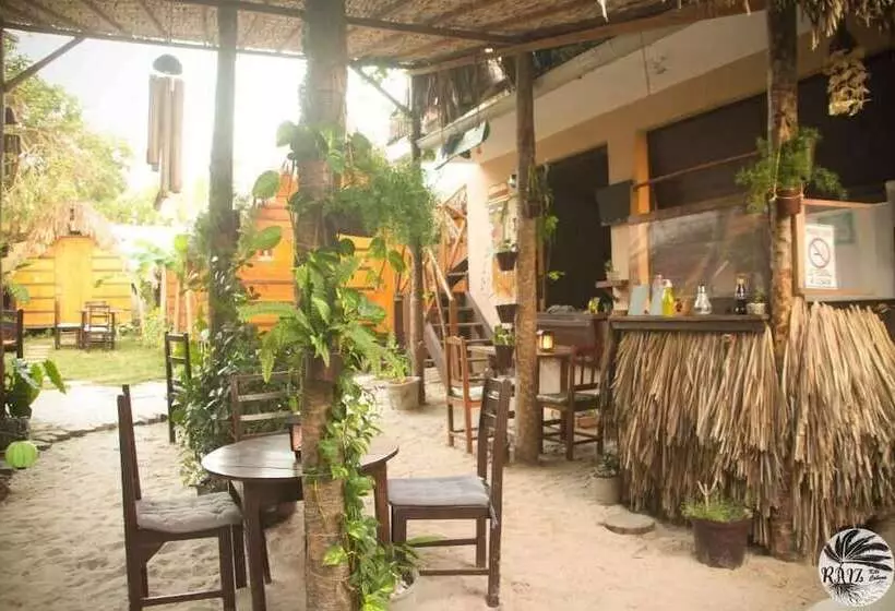 Raiz Hostel
