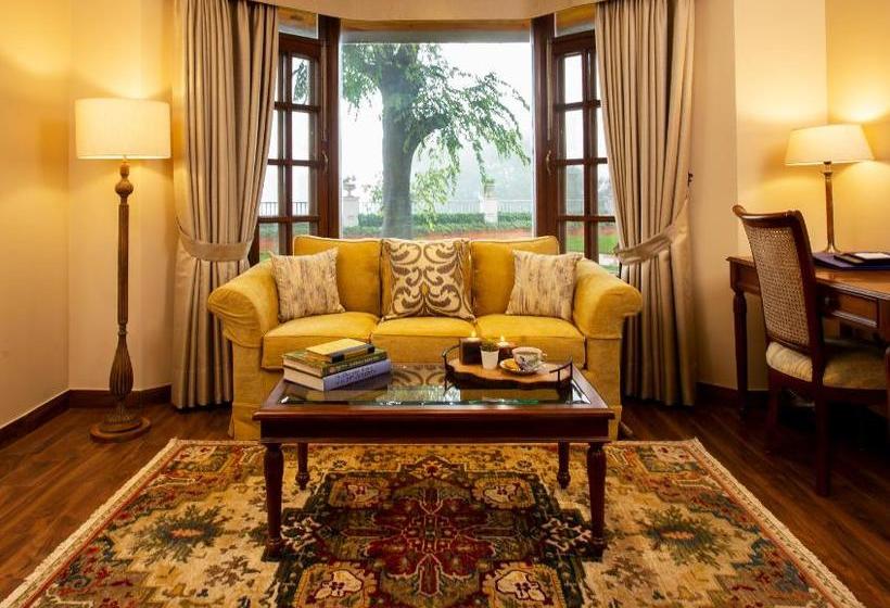 Отель Bara Bungalow, Kasauli  A Rosakue Collection