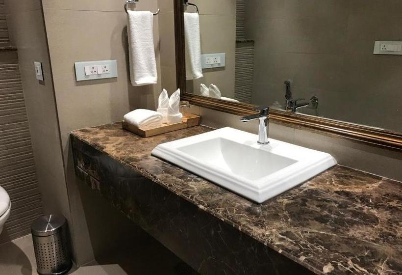 Отель Bara Bungalow, Kasauli  A Rosakue Collection