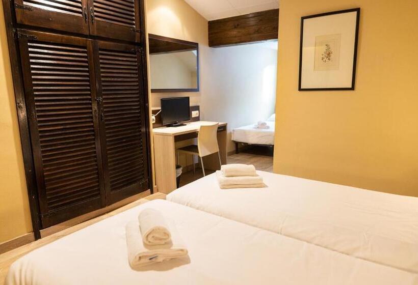 Отель Port 1730