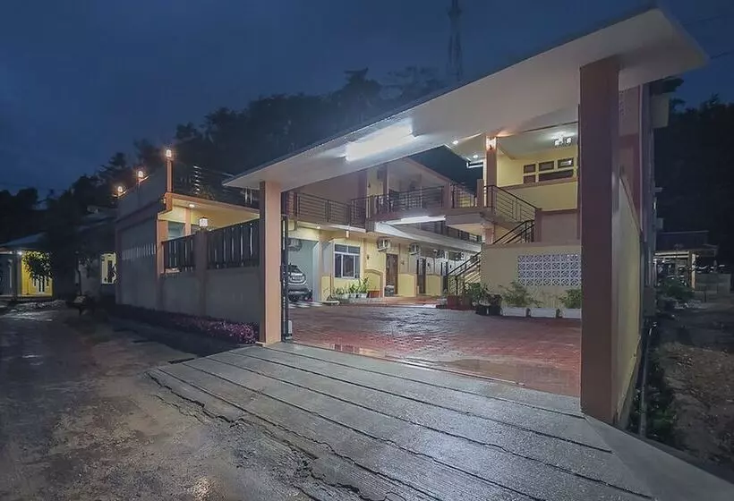 ペンション Reddoorz Near Rsud Dr Abdul Aziz Singkawang