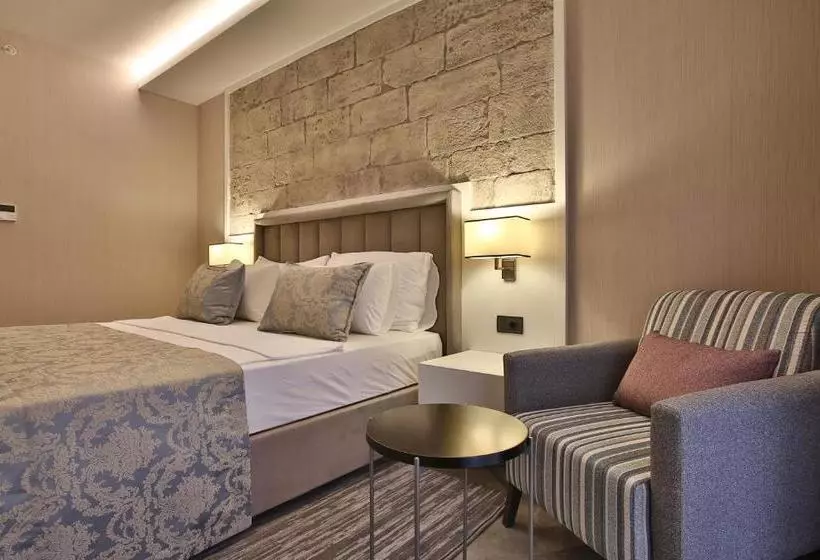 هتل Mardin Airport