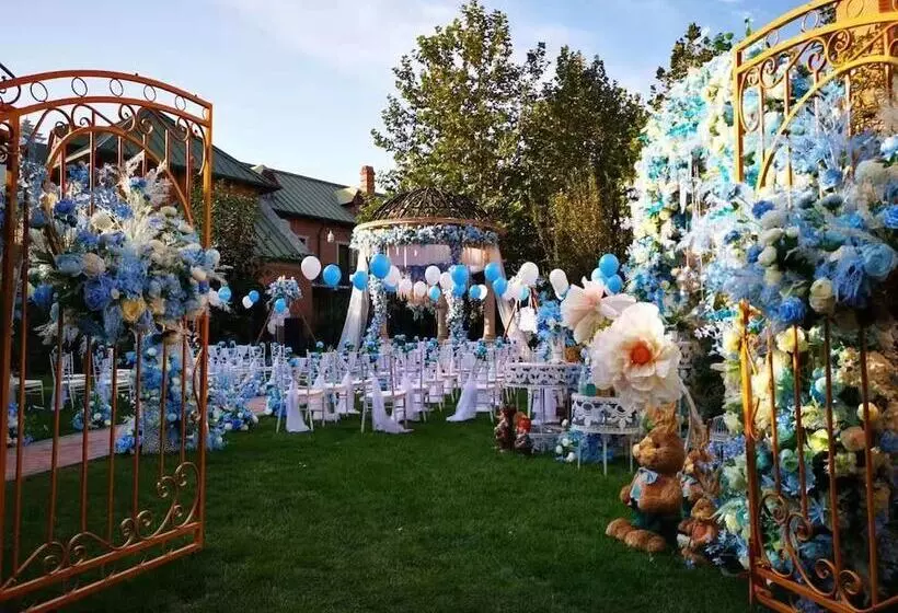 هتل Railway 1896 Garden