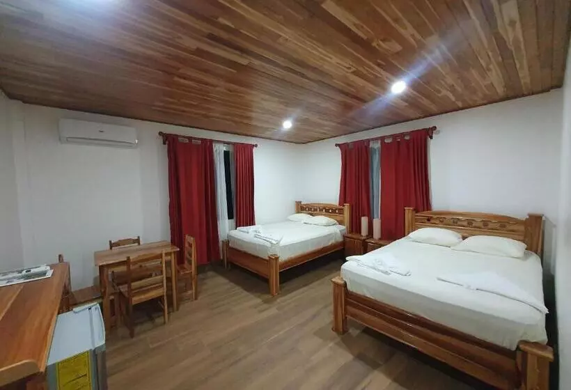 Hotelli Corcovado & Drake Inn