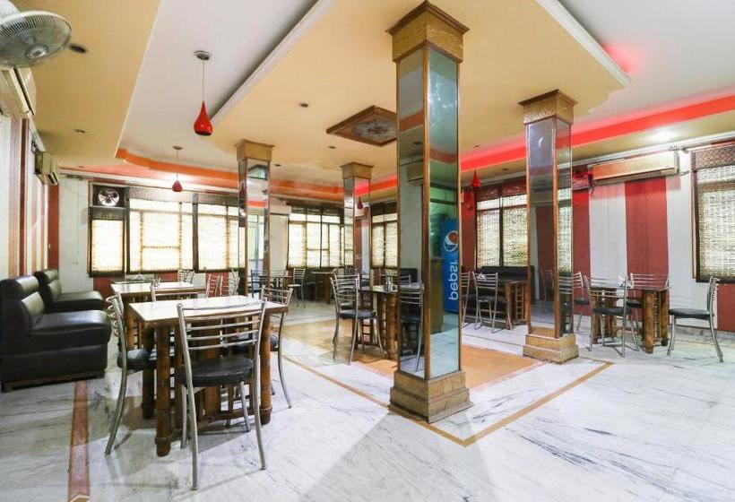 Hotel Oyo 61070  Krishna Deluxe