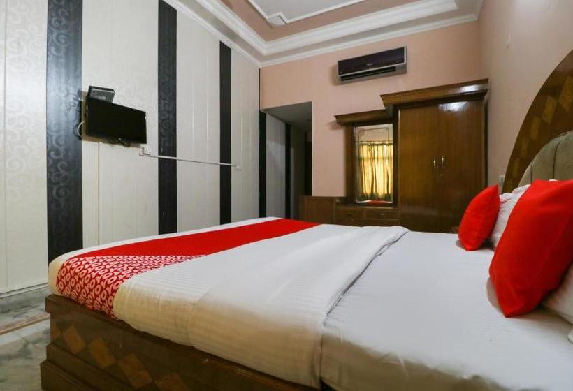 Hotel Oyo 61070  Krishna Deluxe