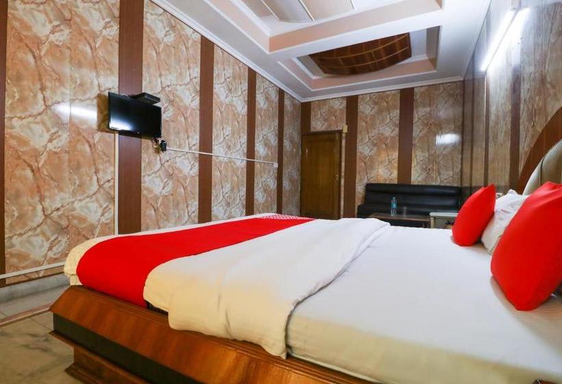 Hotel Oyo 61070  Krishna Deluxe