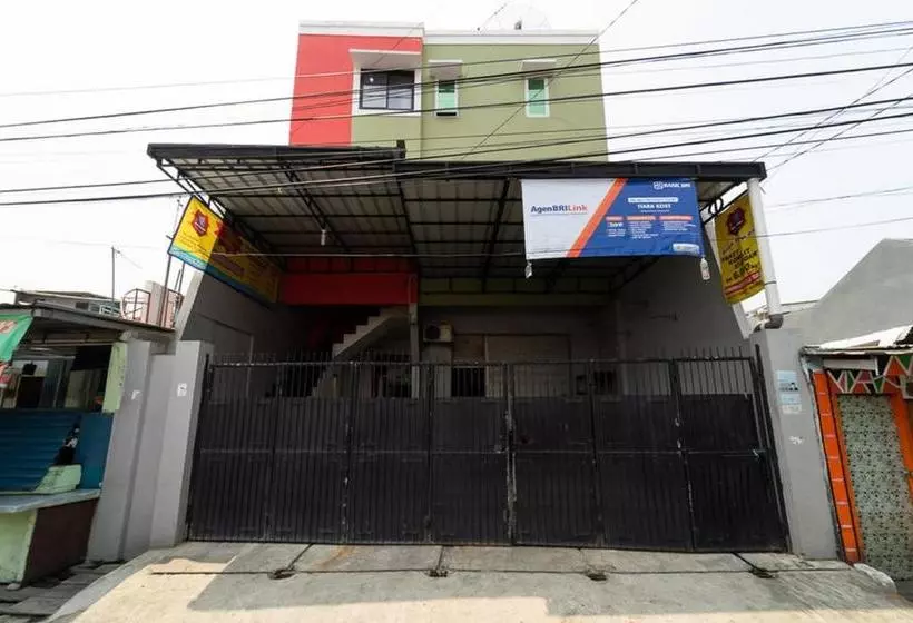 ペンション Koolkost Syariah Near Velodrome Rawamangun  Minimum Stay 3 Nights