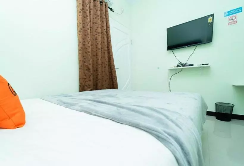 ペンション Koolkost Syariah Near Velodrome Rawamangun  Minimum Stay 3 Nights