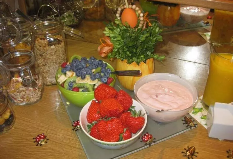 Retkeilymaja Gästehaus Ainser