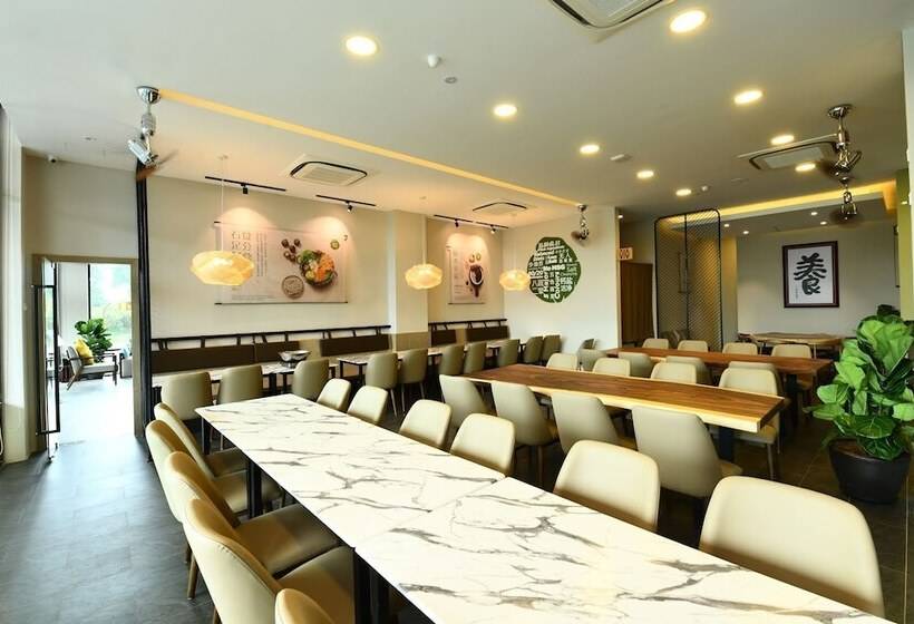 פנסיון Sojourn Guest House