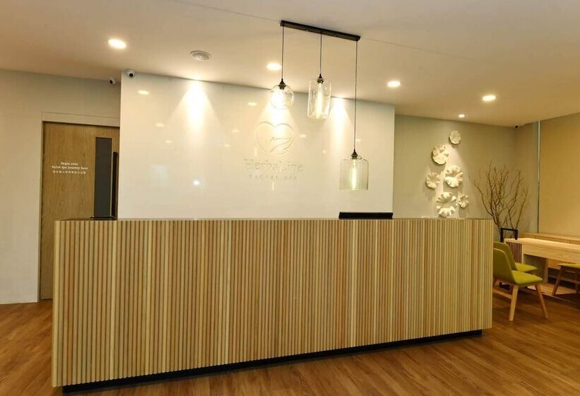 פנסיון Sojourn Guest House