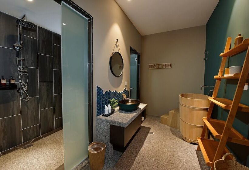 פנסיון Sojourn Guest House