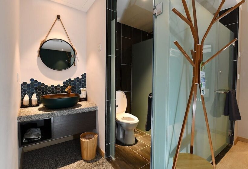 פנסיון Sojourn Guest House