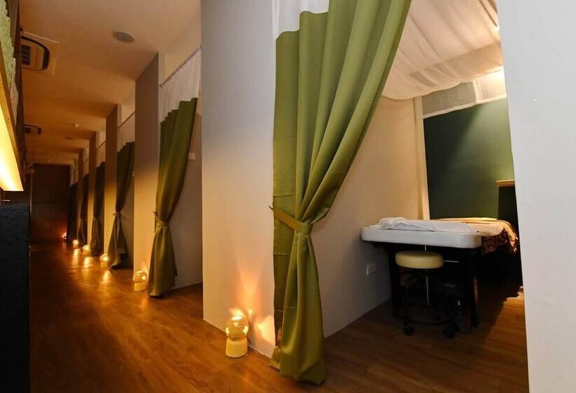 פנסיון Sojourn Guest House