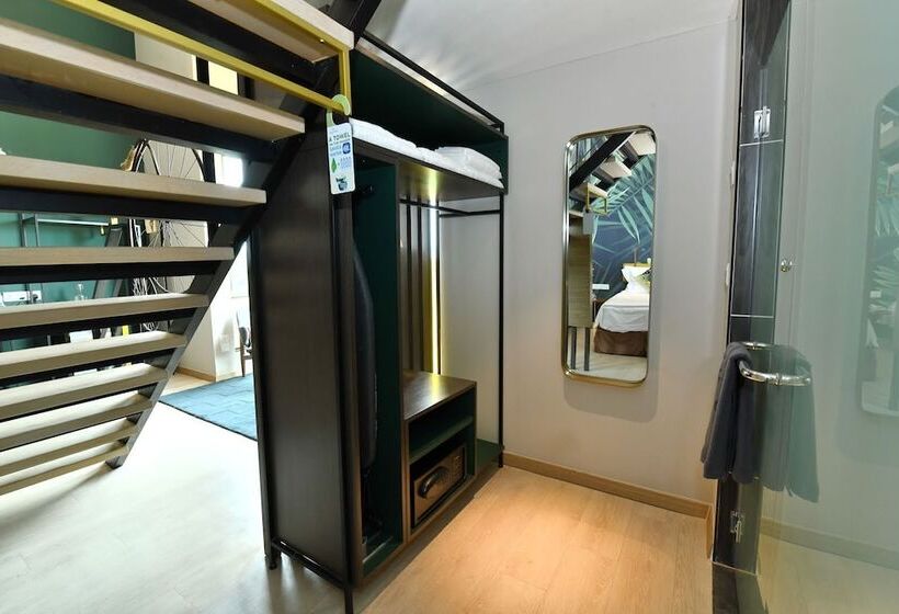 פנסיון Sojourn Guest House