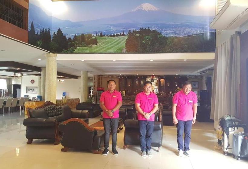 Phil Oasis  And Resorts