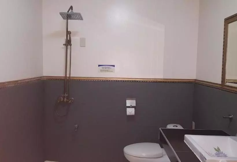 Phil Oasis  And Resorts