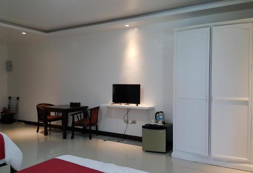 Phil Oasis  And Resorts