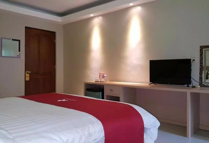 Phil Oasis  And Resorts