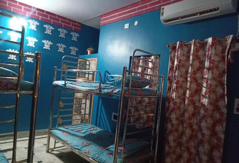 Hostel Relax Homestay