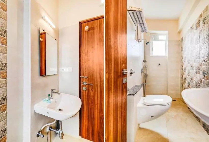 Hotel Fabexpress Bsr Inn