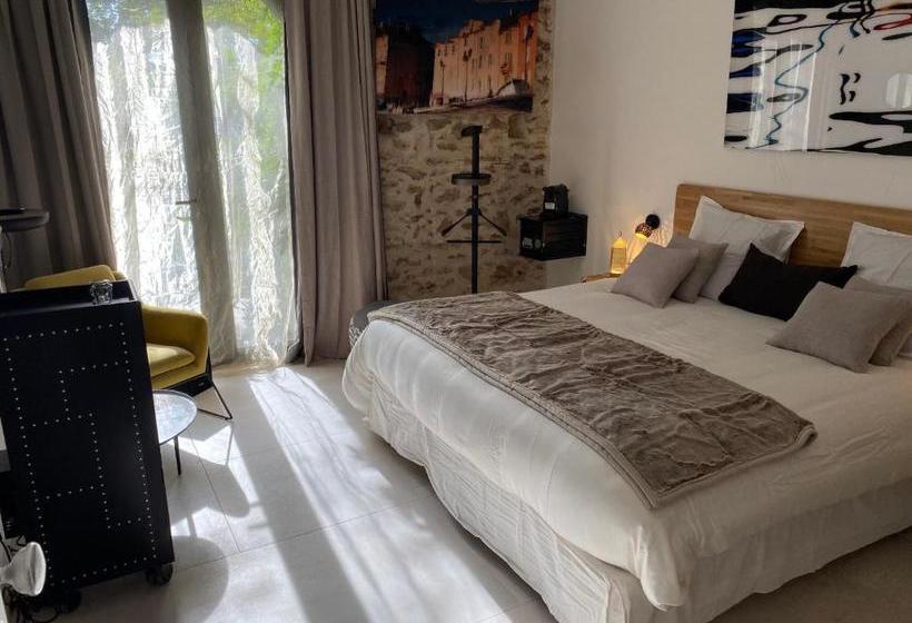 פנסיון La Maison De Robinson