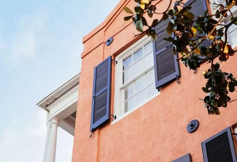 ベッドアンドブレックファースト Elliott House Inn