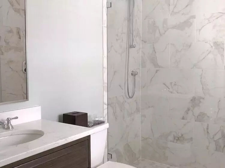 ベッドアンドブレックファースト Elliott House Inn