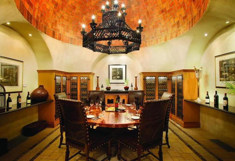 El Monte Sagrado Resort & Spa