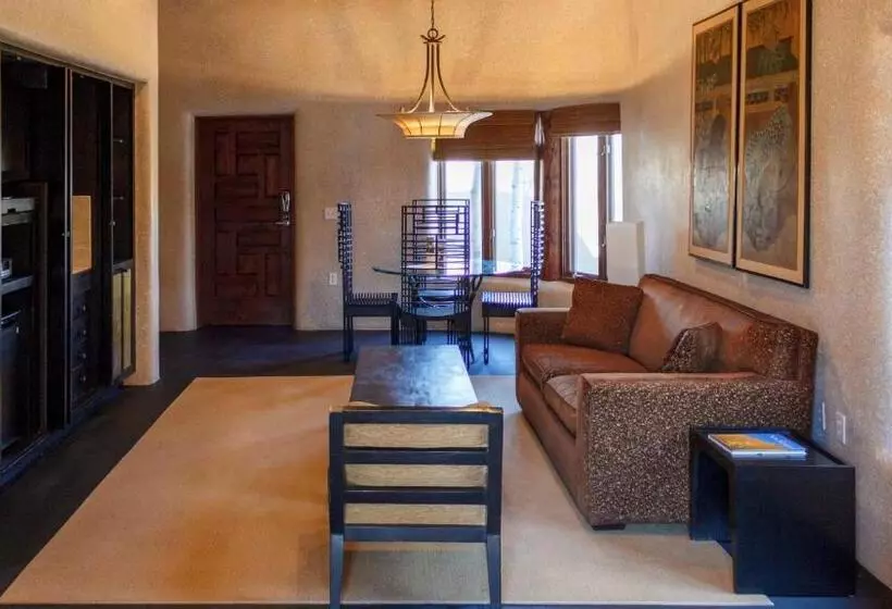 El Monte Sagrado Resort & Spa