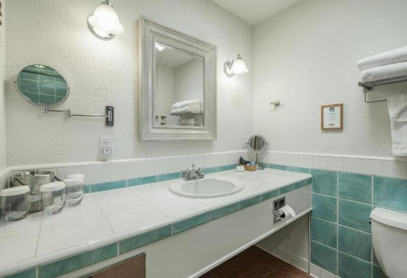 בית מלון כפרי El Pueblo Inn