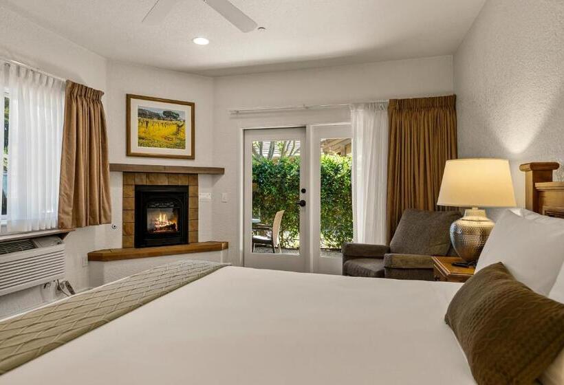 בית מלון כפרי El Pueblo Inn