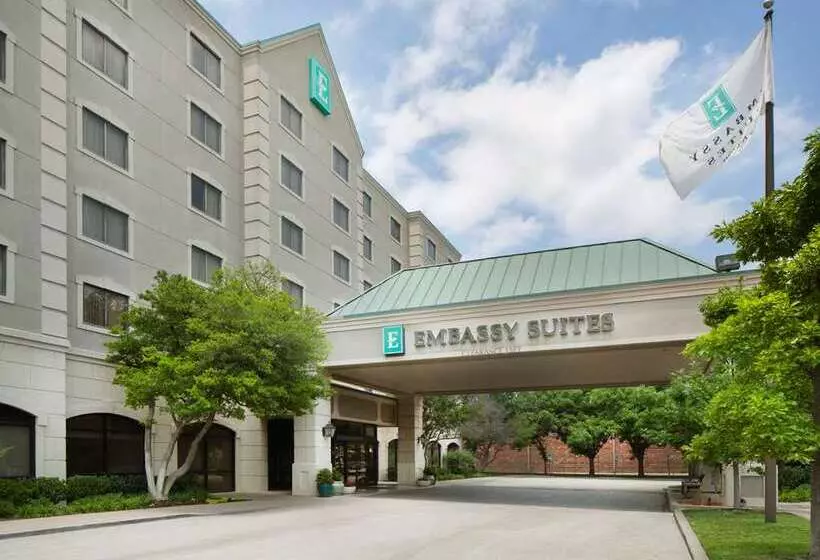 ホテル Embassy Suites By Hilton Dallas Near The Galleria