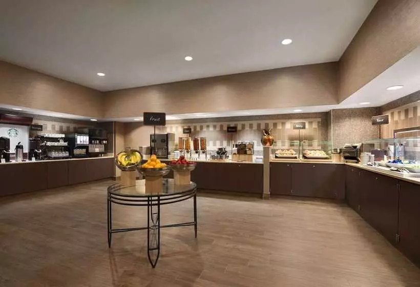 ホテル Embassy Suites By Hilton Dallas Near The Galleria