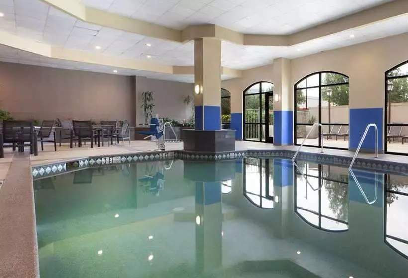 ホテル Embassy Suites By Hilton Dallas Near The Galleria