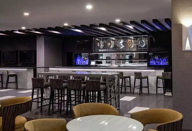 Отель Embassy Suites By Hilton Las Vegas