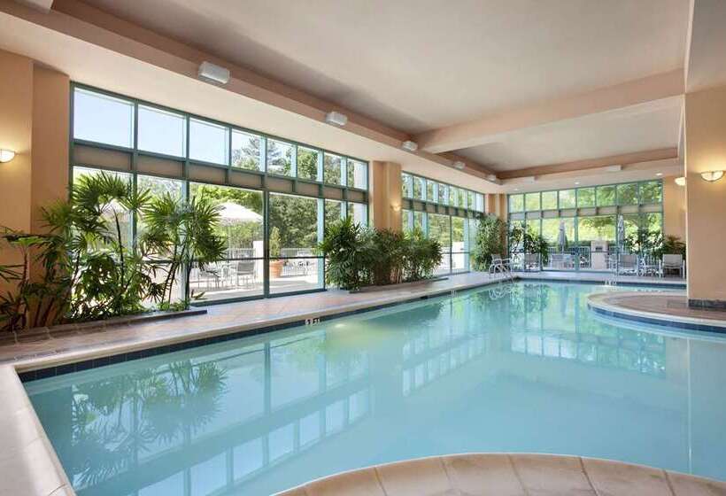 فندق Embassy Suites By Hilton Raleigh Durham Research Triangle