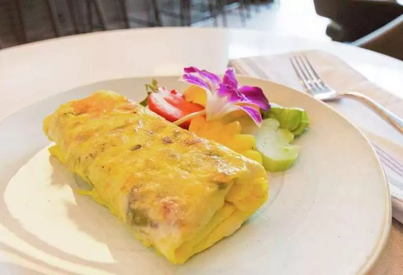 هتل Embassy Suites By Hilton Raleigh Durham Research Triangle