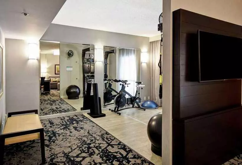 هتل Embassy Suites By Hilton Raleigh Durham Research Triangle