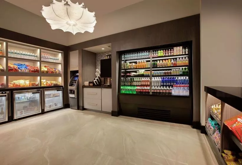 ホテル Embassy Suites By Hilton Orlando Airport