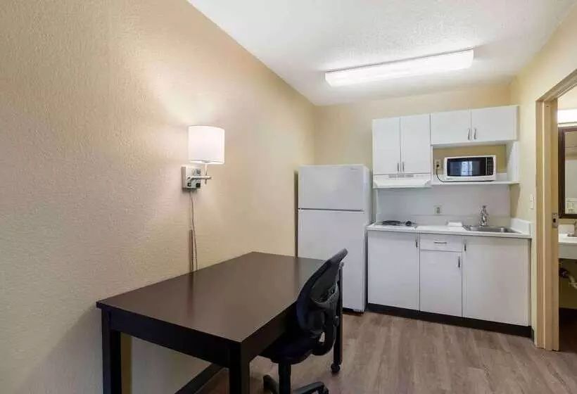 هتل Extended Stay America Select Suites   Newport News   Oyster Point