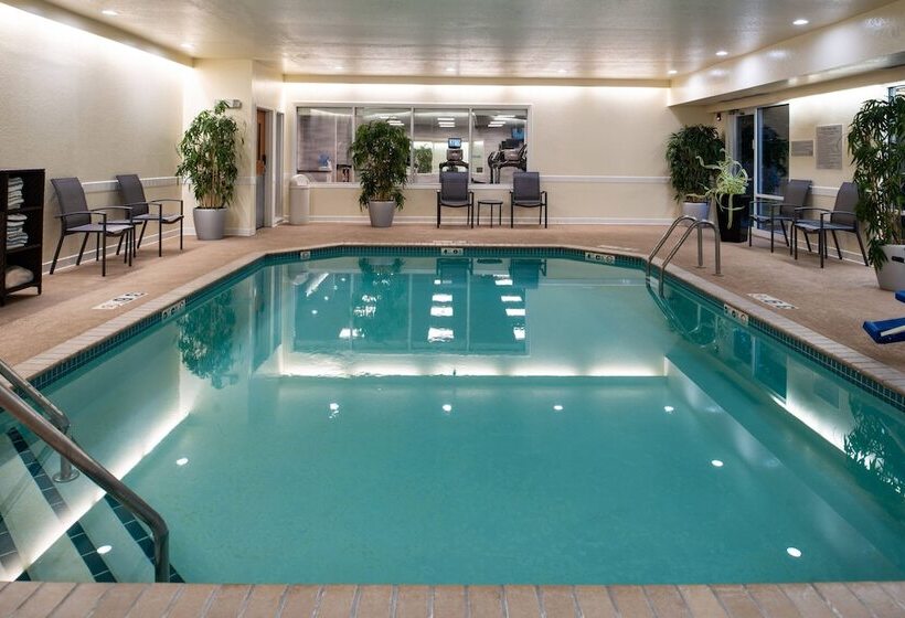 فندق Fairfield Inn And Suites Beloit